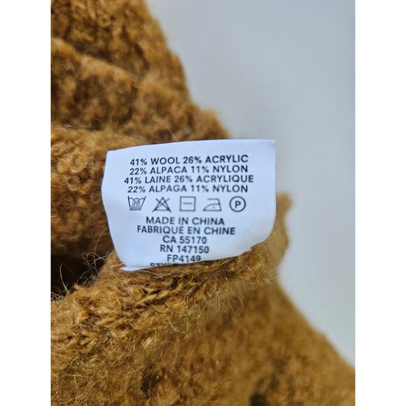 Frank and Oak Fuzzy Boucle Crewneck Sweater, Size M - Picture 7 of 10